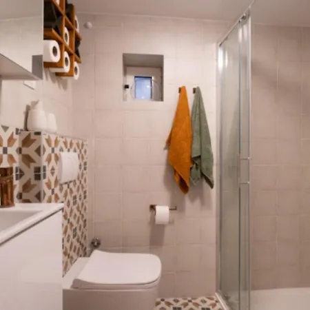 De Qua De La * Rovinj