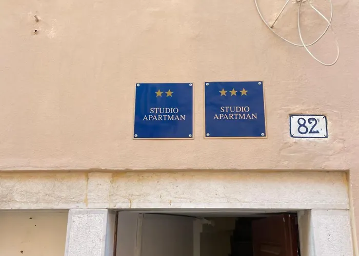 De Qua De La Διαμέρισμα *